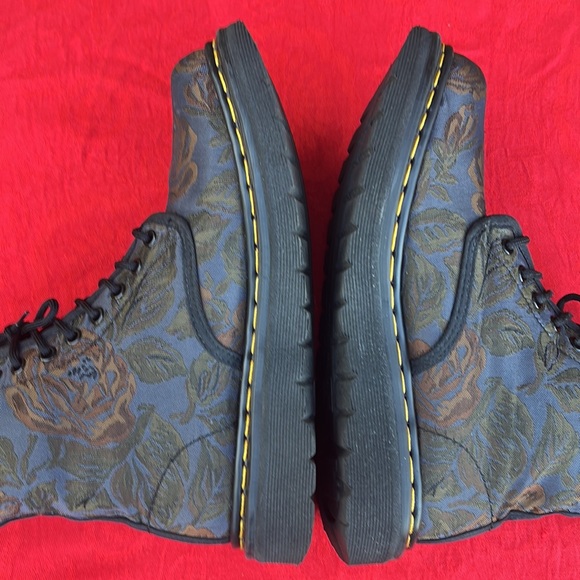 🏴 RARE Blue Floral Tapestry Dr. Martens Brocade Boots UK 7 - Picture 13 of 17